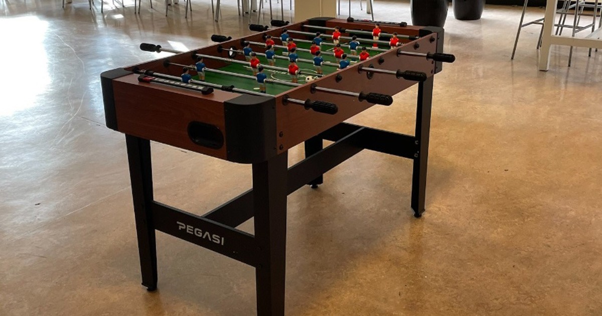 Spelen van voetbaltafel als hobby