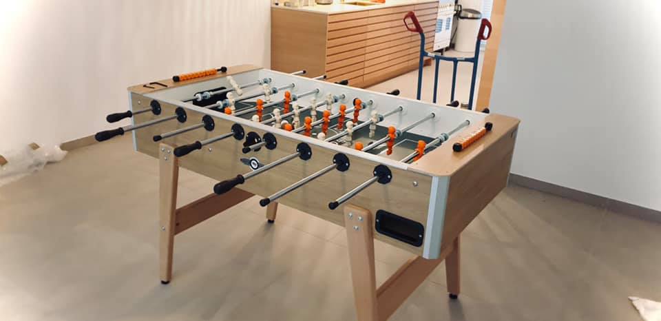 Spelen van voetbaltafel als hobby